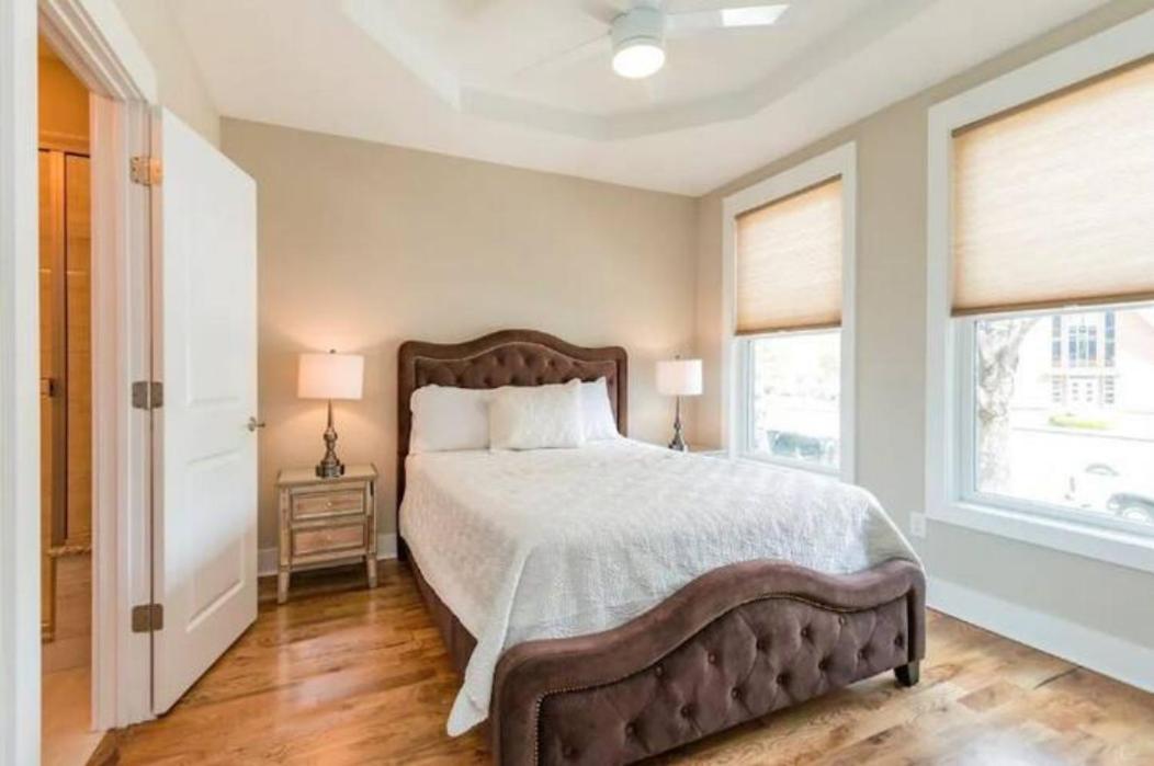 Glitz & Guitars I Stylish 3br With Rooftop Hot Tub In East * Nashville